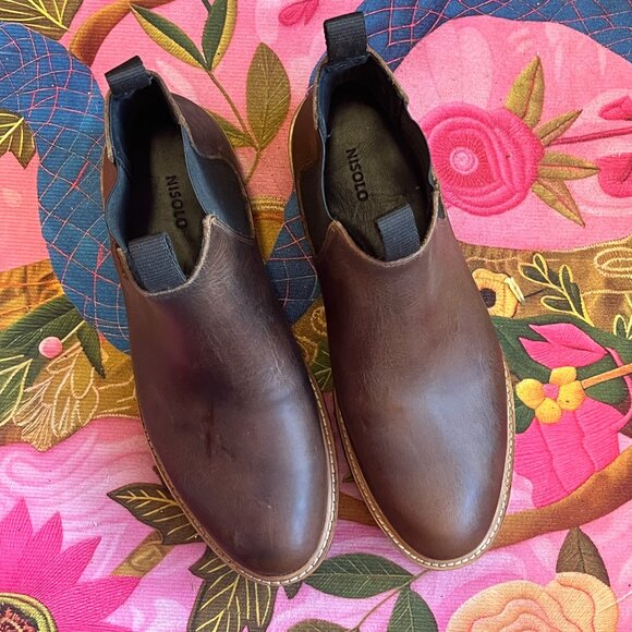 BNIB Nisolo Go to Chelsea Boot 2.0, Brown, Size Women's US 10 - Picture 10 of 12